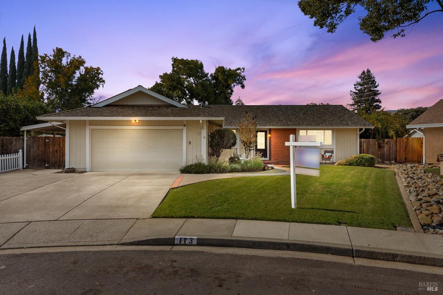 Detail Gallery Image 4 of 68 For 113 Chinook Ct, Vacaville,  CA 95688 - 4 Beds | 2 Baths