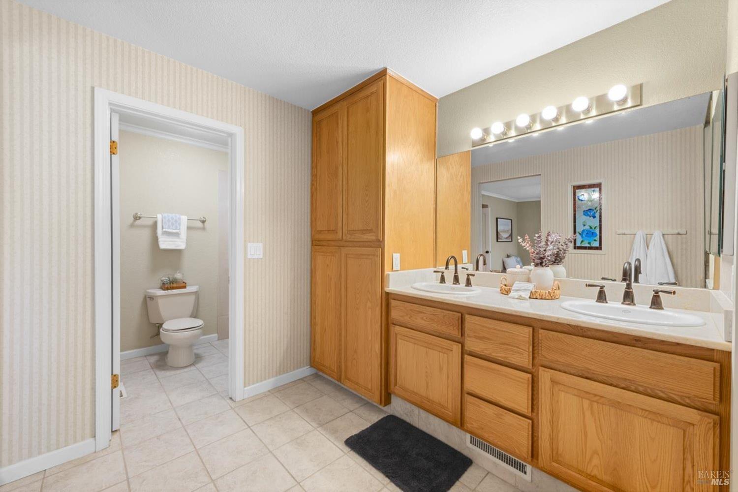 Detail Gallery Image 32 of 68 For 113 Chinook Ct, Vacaville,  CA 95688 - 4 Beds | 2 Baths