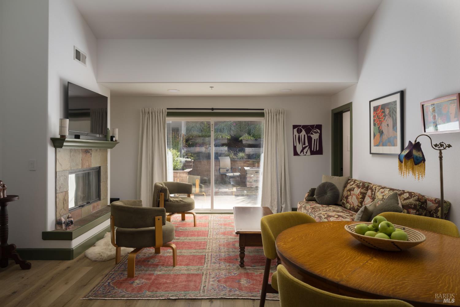 Front Image Thumbnail for BA325095491