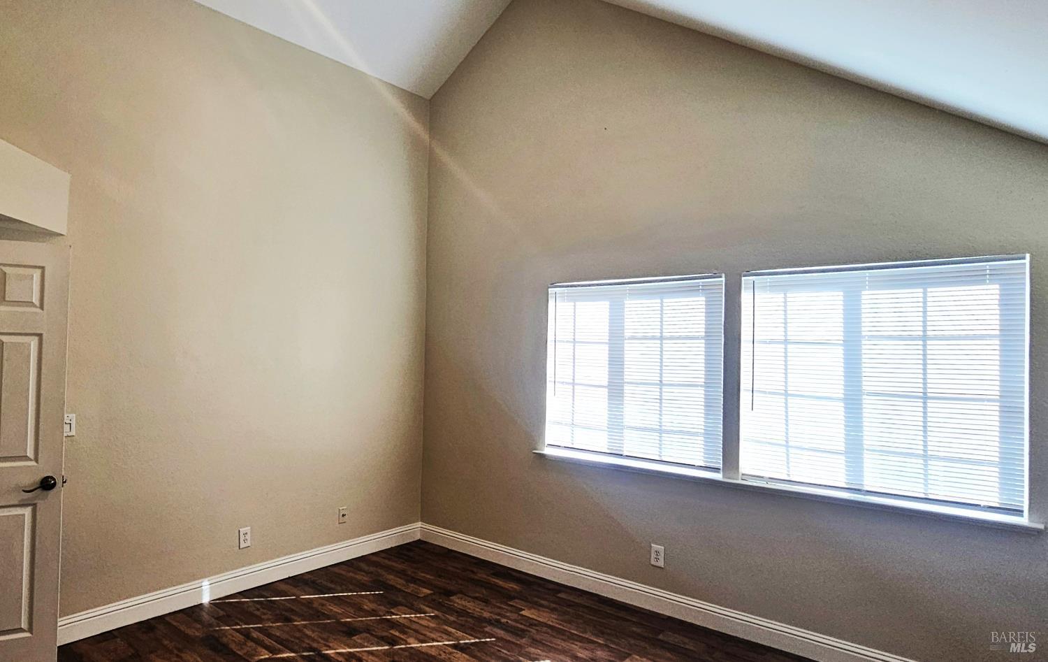 Detail Gallery Image 23 of 32 For 2591 Clipper Ln, Fairfield,  CA 94534 - 4 Beds | 3 Baths