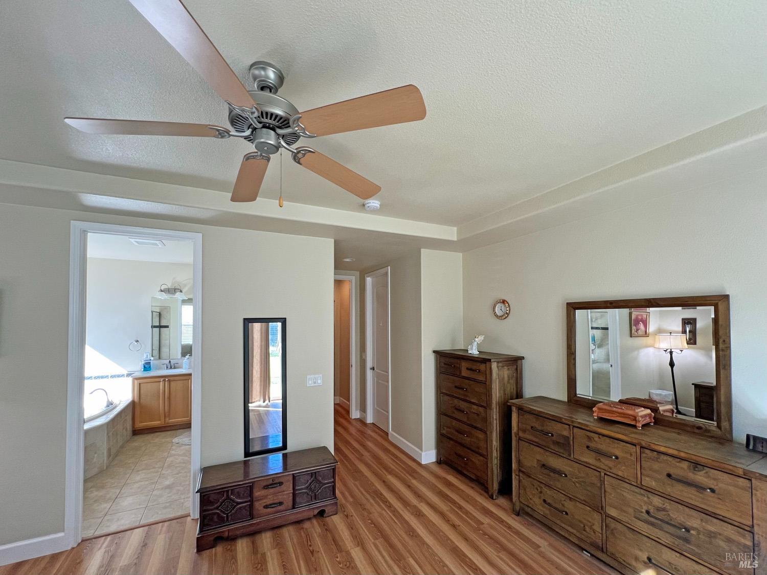 Detail Gallery Image 18 of 36 For 205 Haehl Creek Ct, Ukiah,  CA 95490 - 4 Beds | 3 Baths