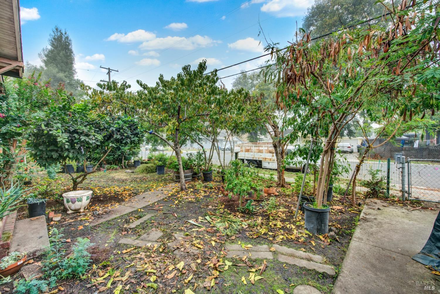 Detail Gallery Image 5 of 36 For 1671 Park Ave, Napa,  CA 94558 - 2 Beds | 1 Baths