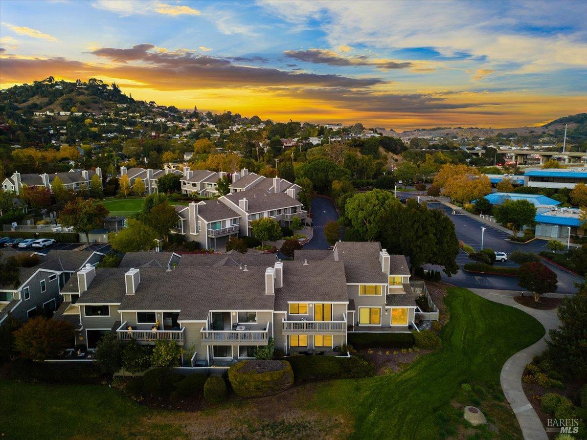 Detail Gallery Image 53 of 58 For 40 Drakes View Cir, Greenbrae,  CA 94904 - 3 Beds | 2/1 Baths