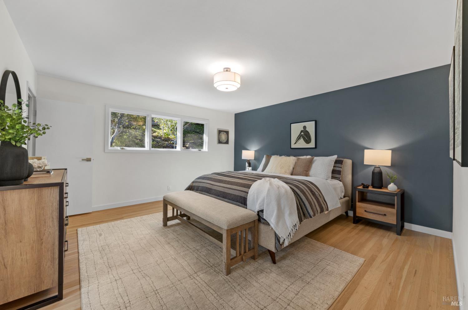 Detail Gallery Image 16 of 25 For 30 De Ford Dr, San Rafael,  CA 94903 - 3 Beds | 2 Baths