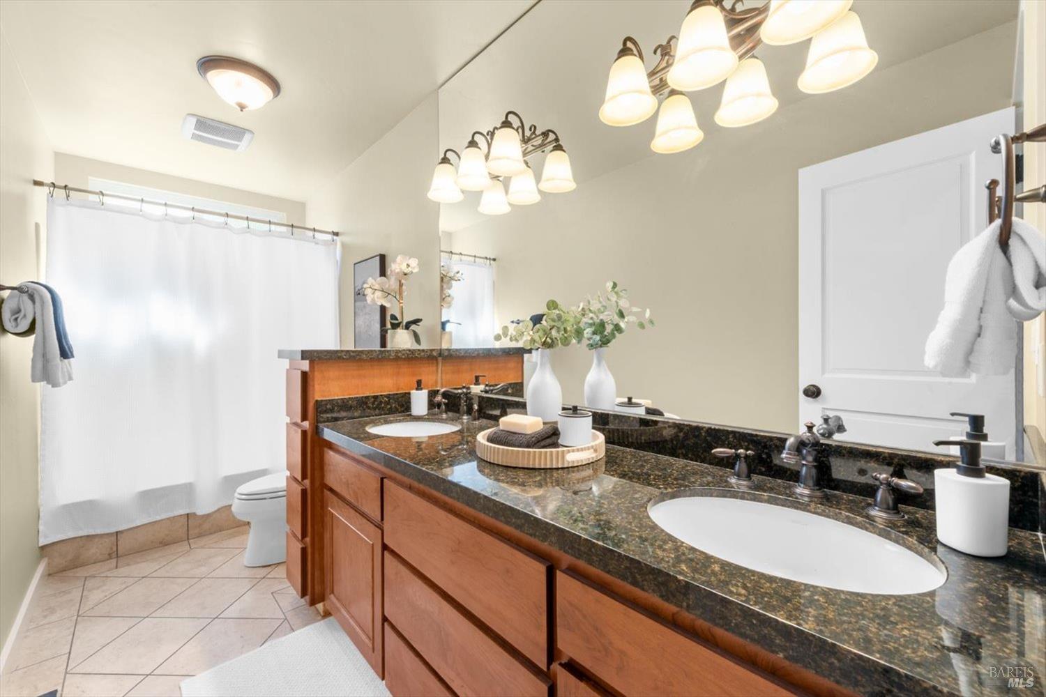 Detail Gallery Image 39 of 68 For 113 Chinook Ct, Vacaville,  CA 95688 - 4 Beds | 2 Baths