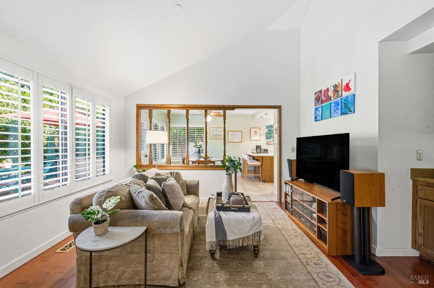 Detail Gallery Image 13 of 47 For 5 Justin Ct, Napa,  CA 94558 - 3 Beds | 2 Baths