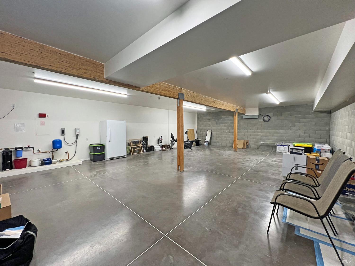 Detail Gallery Image 39 of 70 For 11401 Bakers Creek Rd, Redwood Valley,  CA 95470 - 2 Beds | 2/1 Baths