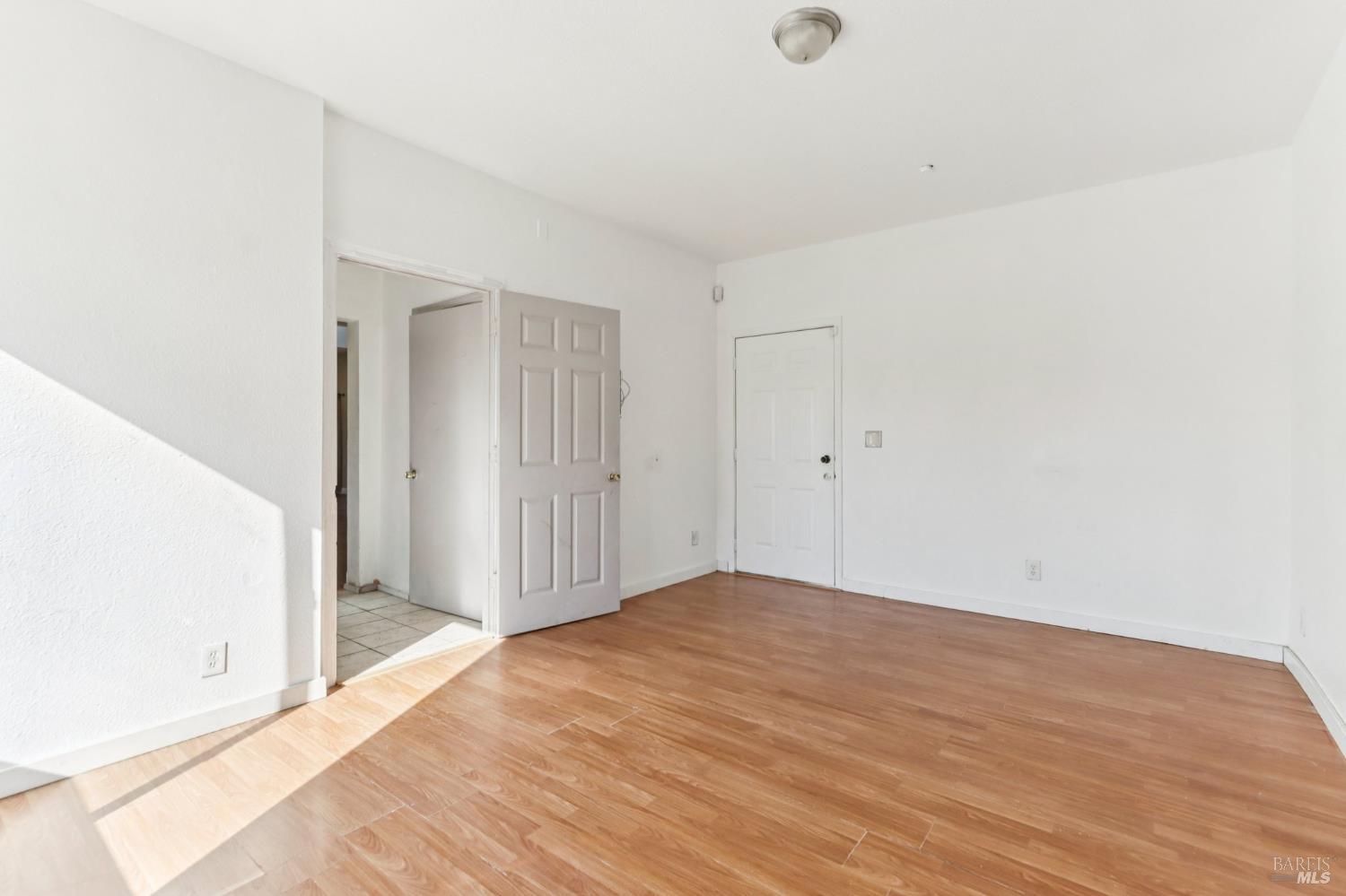 Detail Gallery Image 26 of 56 For 507 Kings Way #B,  Suisun City,  CA 94585 - 10 Beds | 6/1 Baths