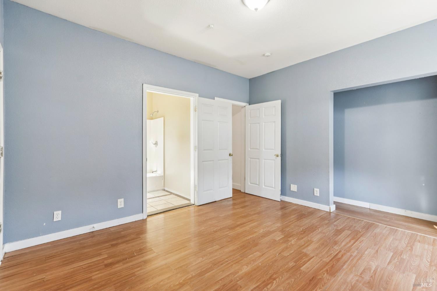 Detail Gallery Image 33 of 56 For 507 Kings Way #B,  Suisun City,  CA 94585 - 10 Beds | 6/1 Baths