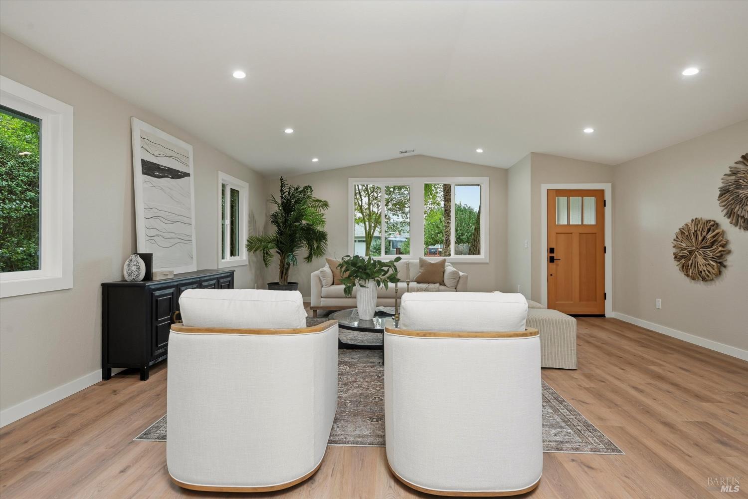 Detail Gallery Image 16 of 35 For 8440 Lasalle Ave, Cotati,  CA 94931 - 3 Beds | 2 Baths