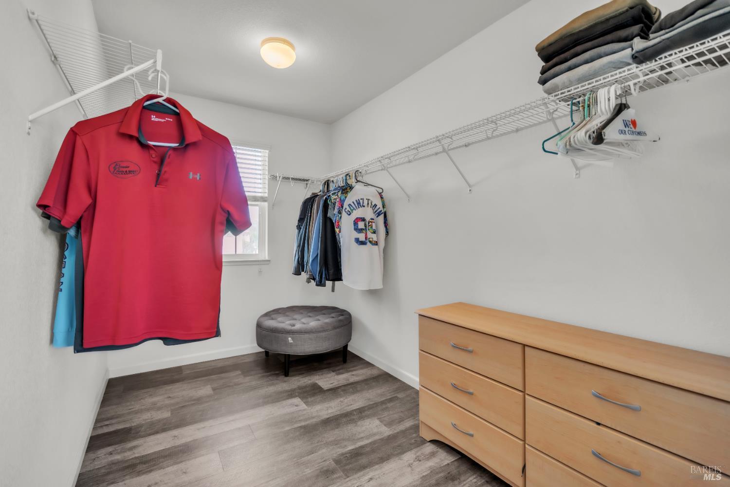 Detail Gallery Image 34 of 51 For 2042 Hamstead Ct, Vacaville,  CA 95687 - 5 Beds | 2/1 Baths