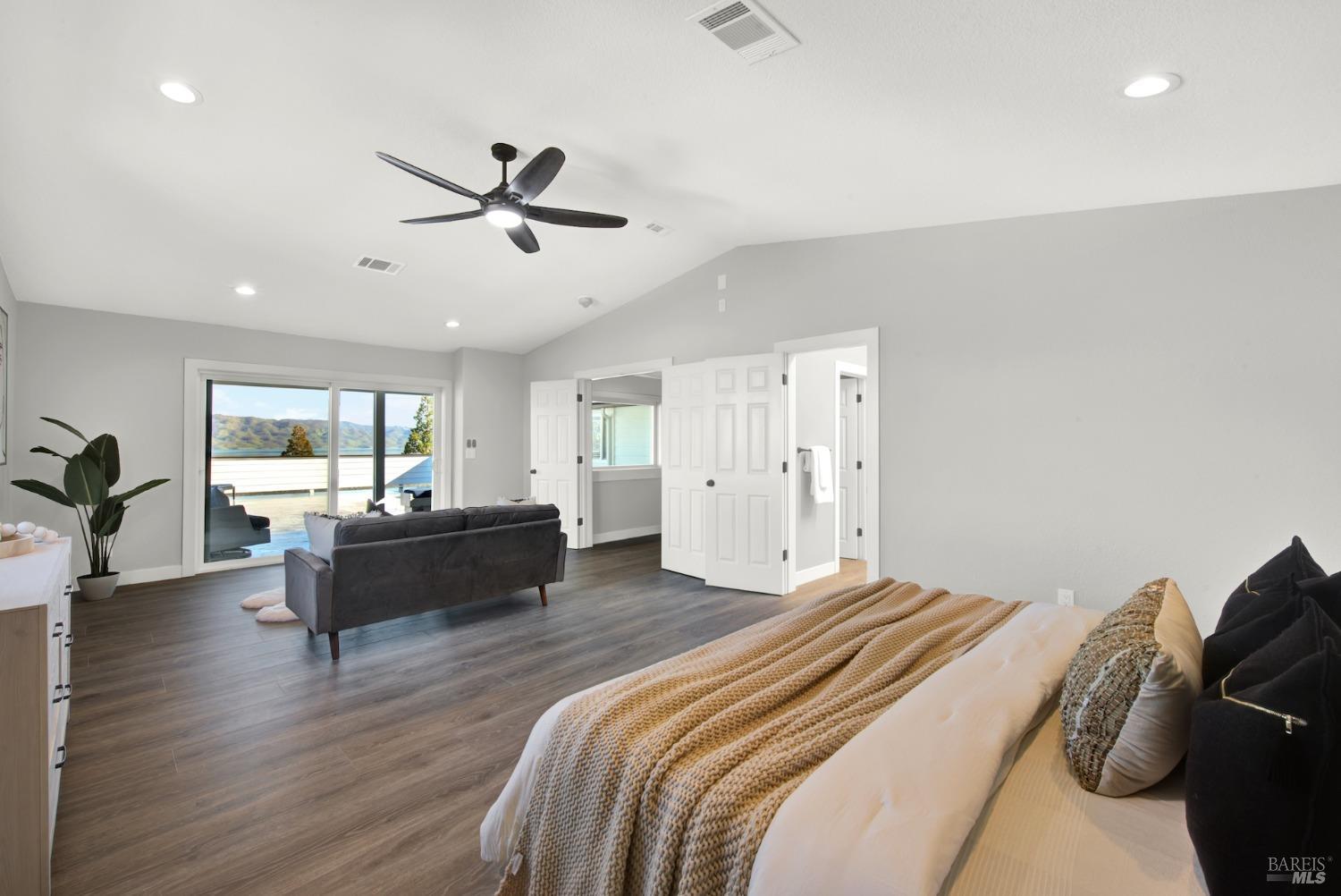 Detail Gallery Image 29 of 75 For 199 Berryessa Dr, Napa,  CA 94558 - 4 Beds | 5/1 Baths