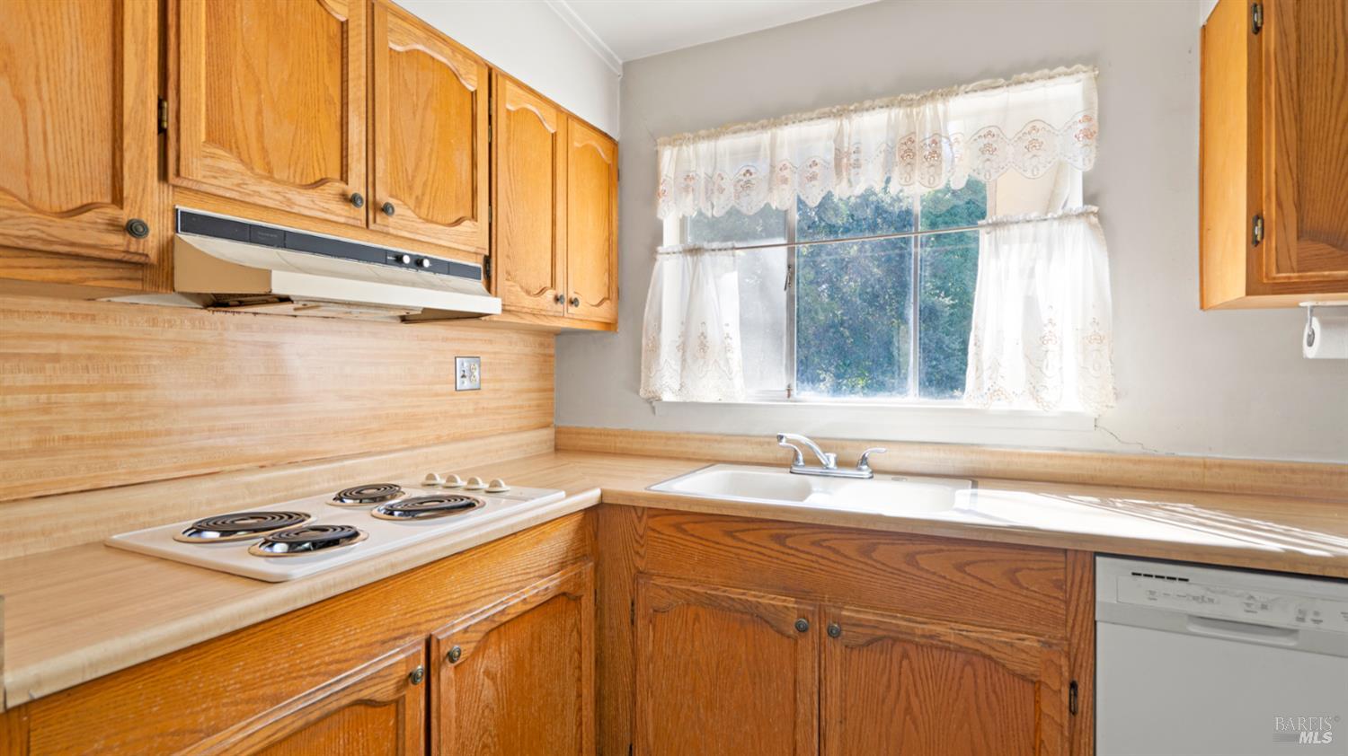 Detail Gallery Image 12 of 30 For 2742 Sheldon Dr, El Sobrante,  CA 94803 - 3 Beds | 2 Baths