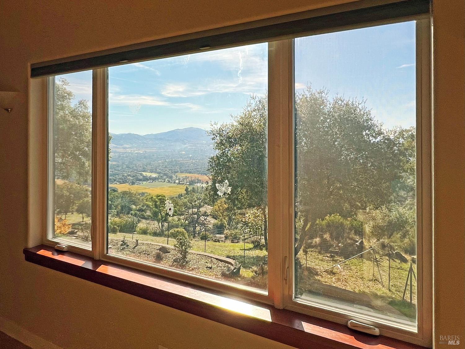 Detail Gallery Image 22 of 70 For 11401 Bakers Creek Rd, Redwood Valley,  CA 95470 - 2 Beds | 2/1 Baths