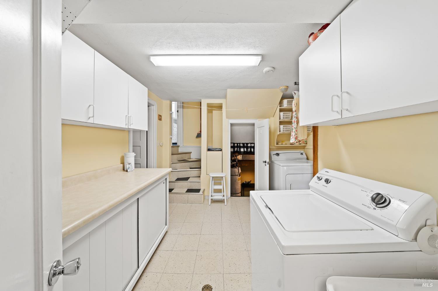 Detail Gallery Image 35 of 67 For 6 Hanns Ave, Vallejo,  CA 94590 - 4 Beds | 2/1 Baths