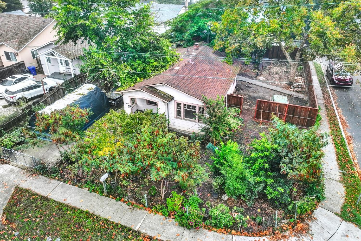 Detail Gallery Image 2 of 36 For 1671 Park Ave, Napa,  CA 94558 - 2 Beds | 1 Baths