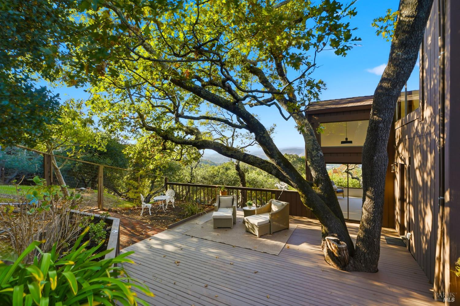 Detail Gallery Image 41 of 51 For 395 Ridge Rd, Novato,  CA 94947 - 3 Beds | 2/1 Baths