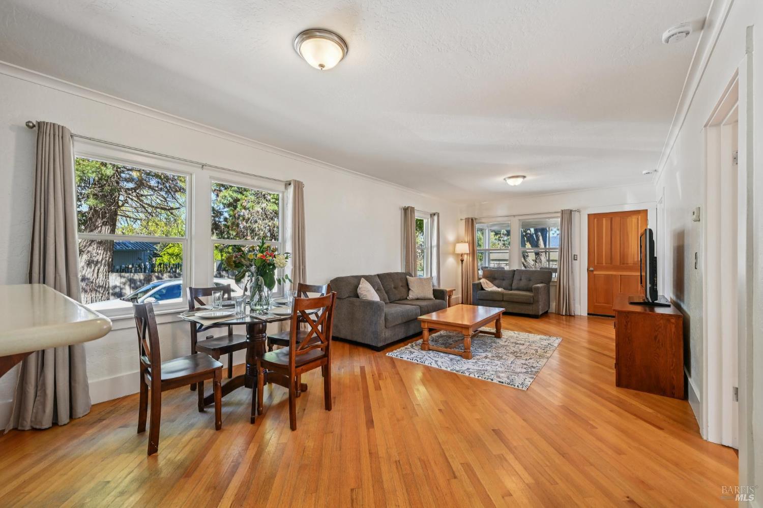 Detail Gallery Image 15 of 50 For 4165 Stony Point Rd, Santa Rosa,  CA 95407 - 3 Beds | 2 Baths