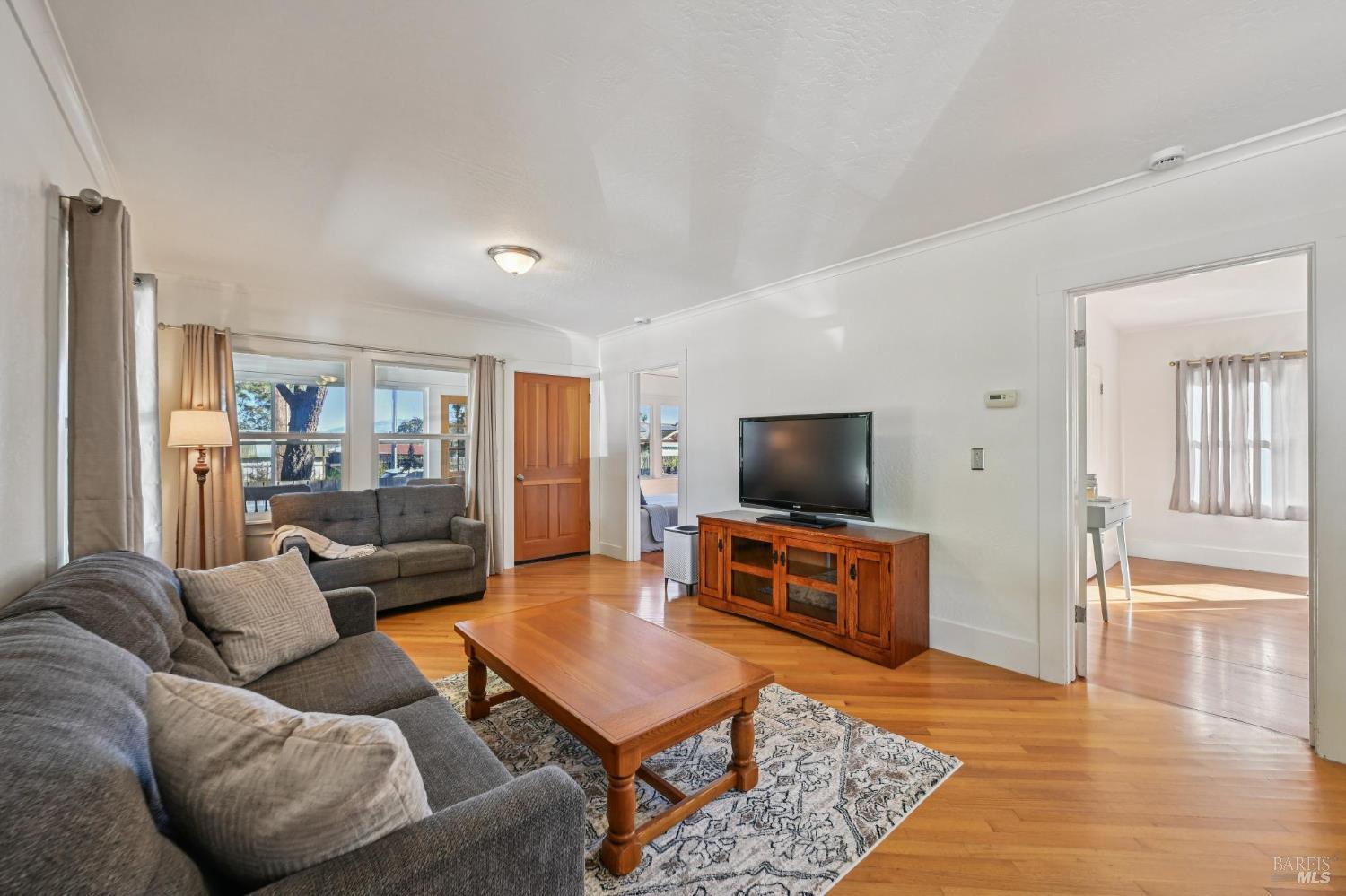 Detail Gallery Image 12 of 50 For 4165 Stony Point Rd, Santa Rosa,  CA 95407 - 3 Beds | 2 Baths