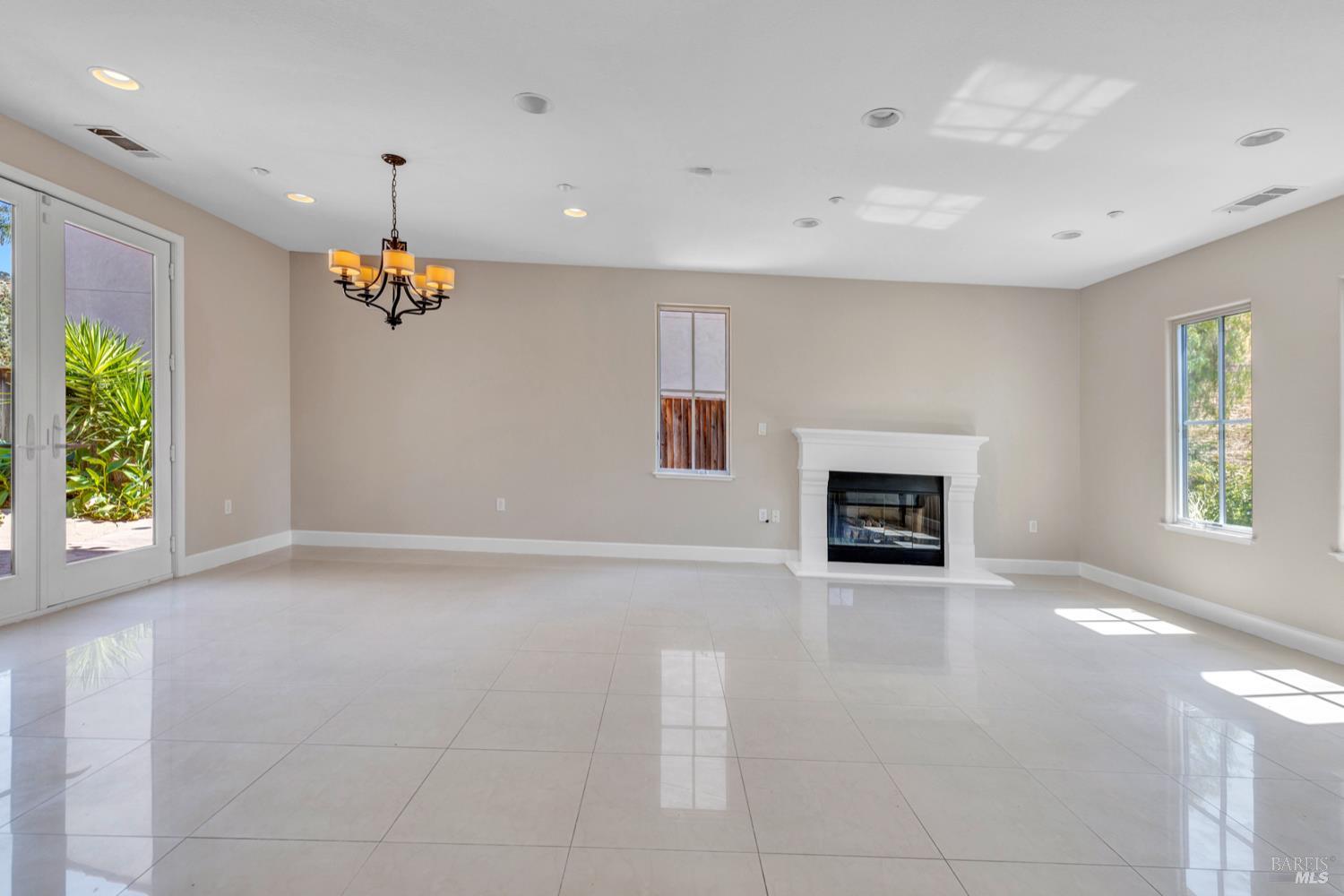 Detail Gallery Image 9 of 79 For 2866 Birkham Ct, Fairfield,  CA 94534 - 4 Beds | 3 Baths