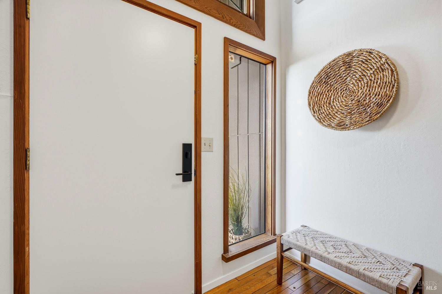 Detail Gallery Image 5 of 51 For 395 Ridge Rd, Novato,  CA 94947 - 3 Beds | 2/1 Baths