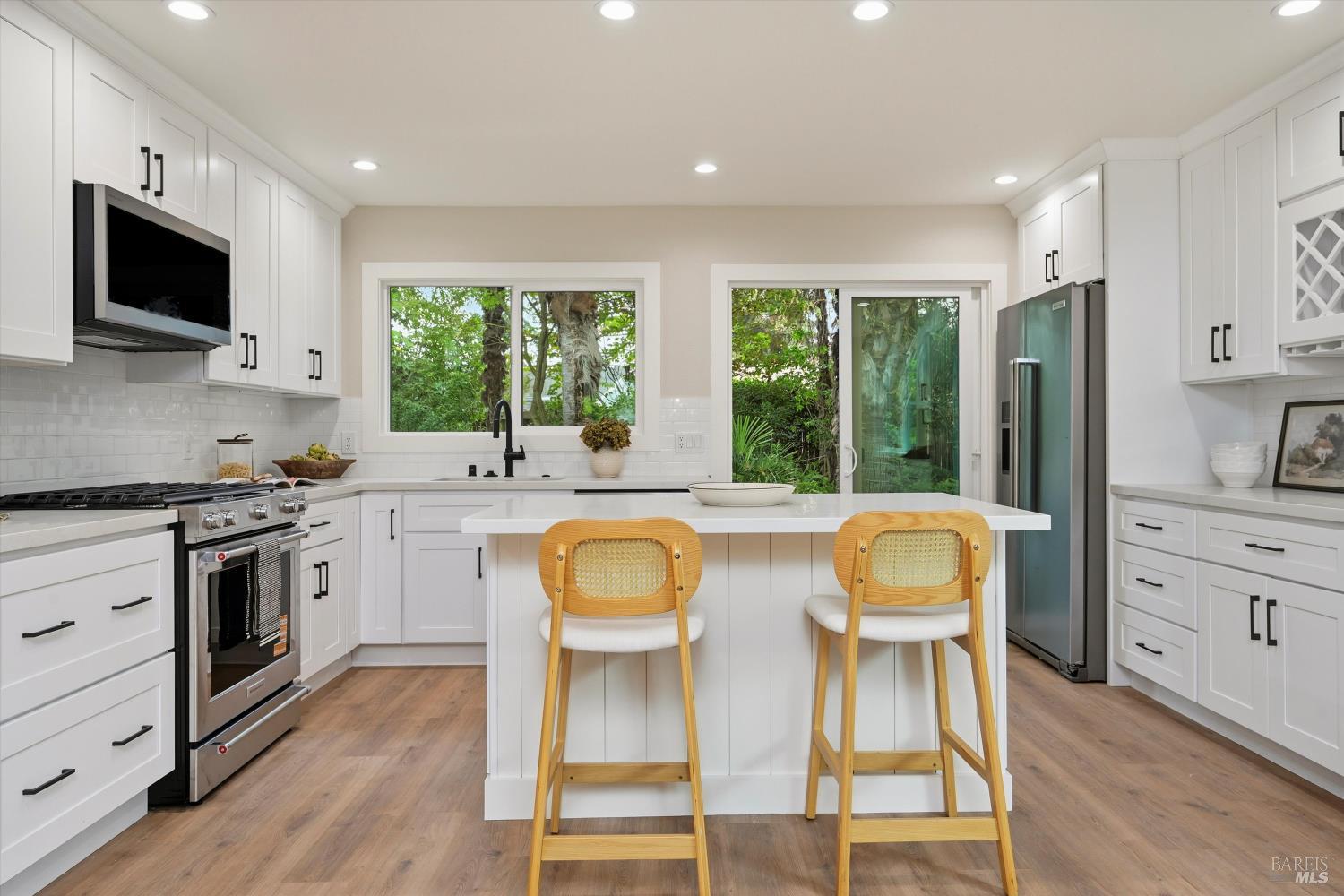 Detail Gallery Image 14 of 35 For 8440 Lasalle Ave, Cotati,  CA 94931 - 3 Beds | 2 Baths