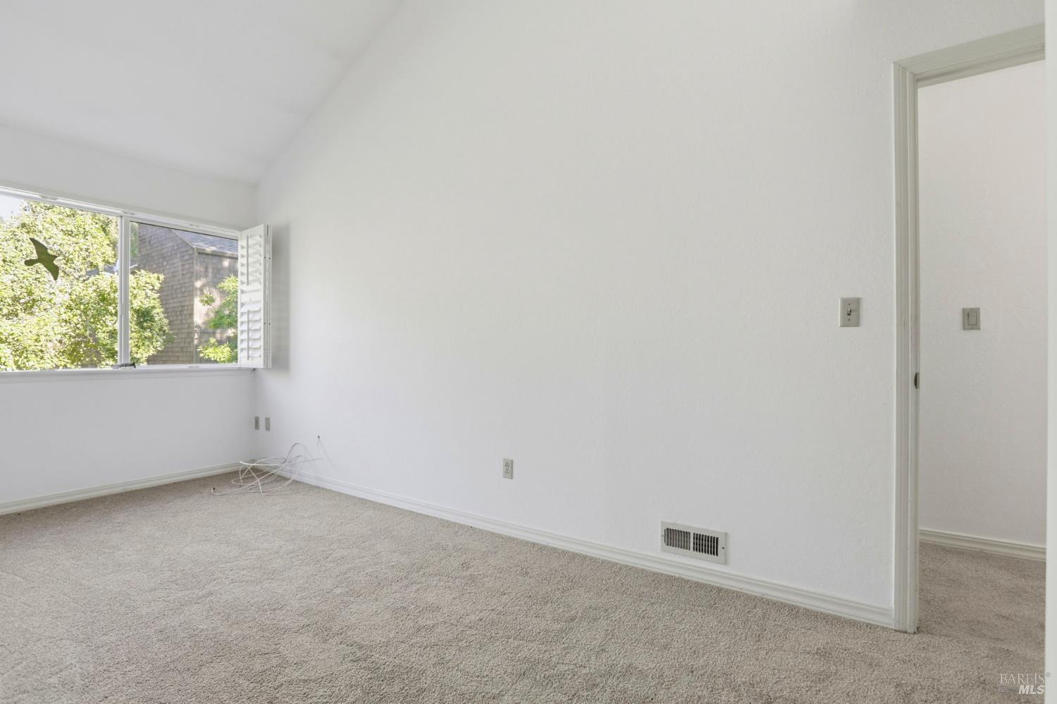 Detail Gallery Image 25 of 41 For 380 Sunset Way, Mill Valley,  CA 94941 - 3 Beds | 2/1 Baths