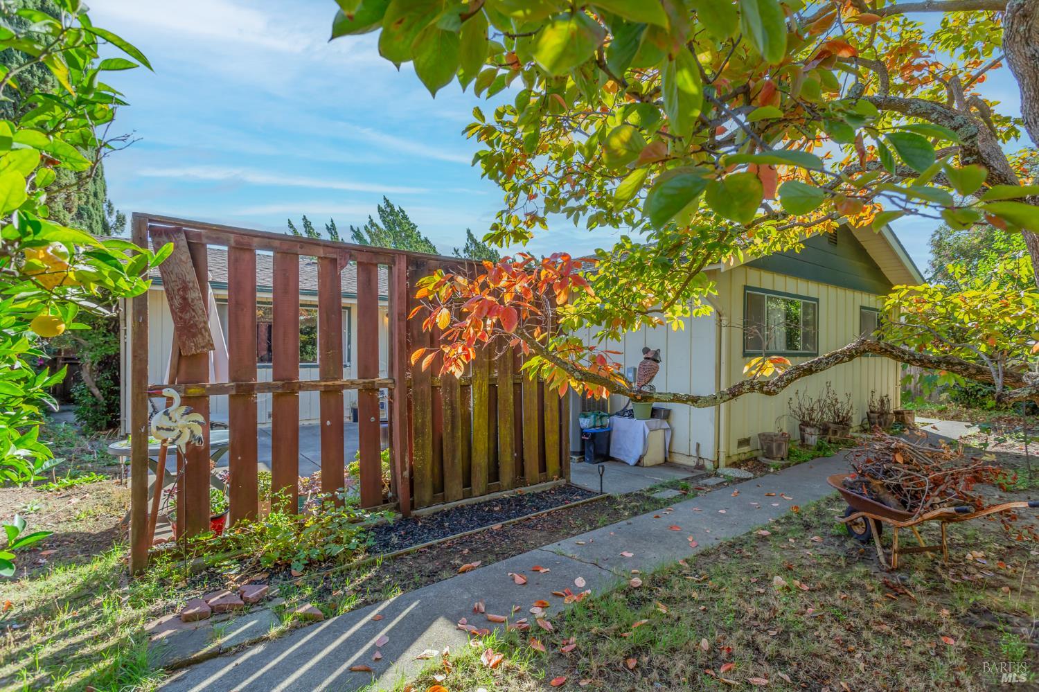 Detail Gallery Image 13 of 21 For 2045 Dorland Dr, Fairfield,  CA 94534 - 3 Beds | 2 Baths