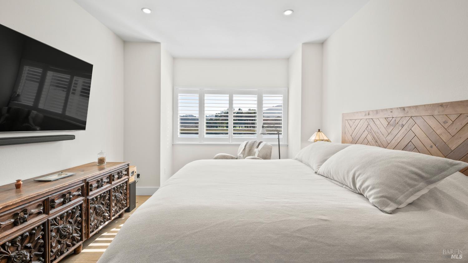 Detail Gallery Image 29 of 51 For 535 S Eliseo Dr, Greenbrae,  CA 94904 - 2 Beds | 2 Baths