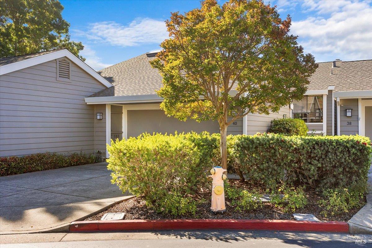 Detail Gallery Image 8 of 58 For 40 Drakes View Cir, Greenbrae,  CA 94904 - 3 Beds | 2/1 Baths