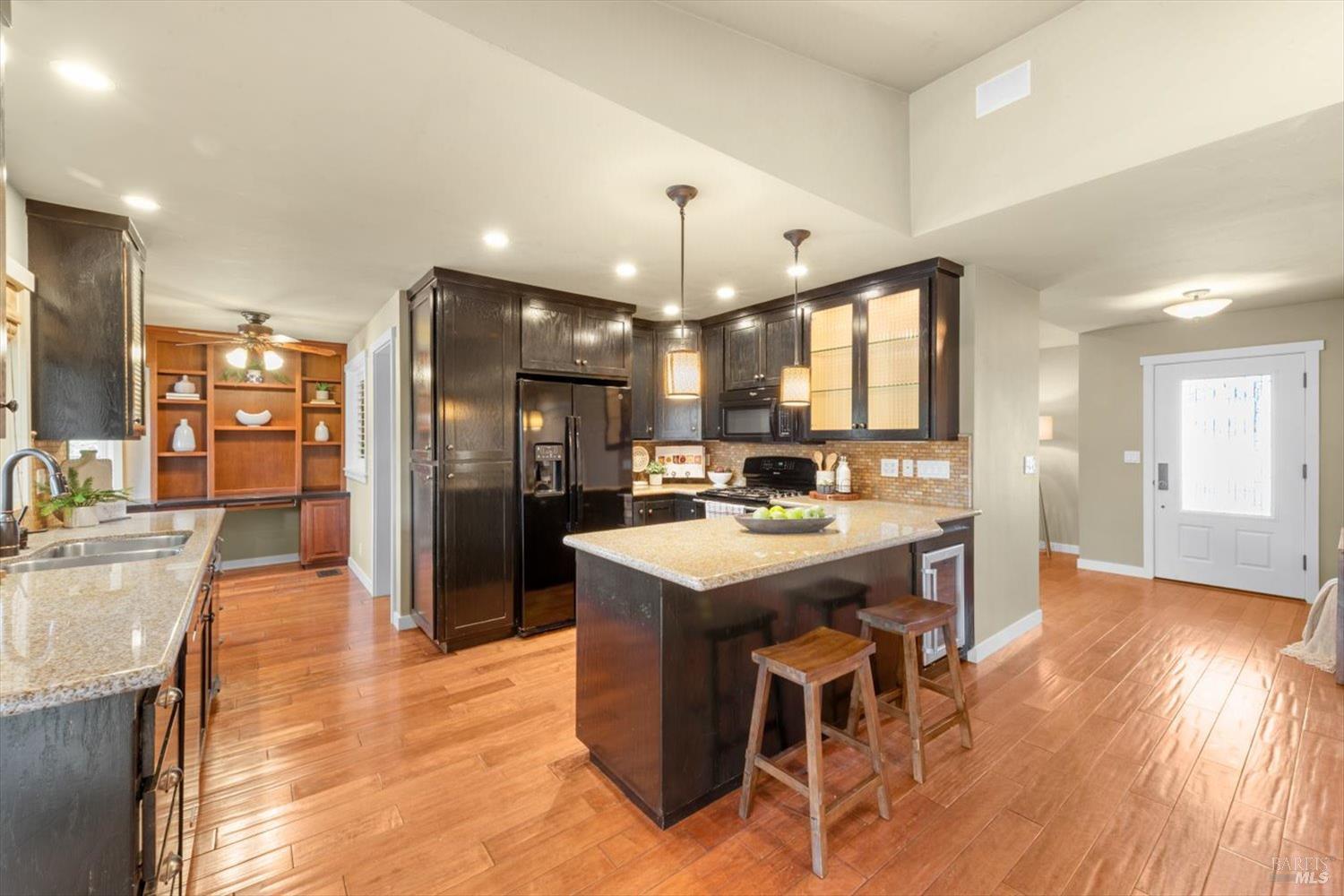 Detail Gallery Image 20 of 68 For 113 Chinook Ct, Vacaville,  CA 95688 - 4 Beds | 2 Baths