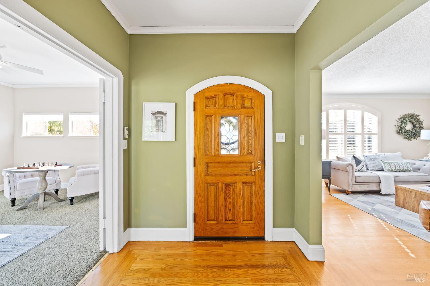 Detail Gallery Image 5 of 67 For 6 Hanns Ave, Vallejo,  CA 94590 - 4 Beds | 2/1 Baths