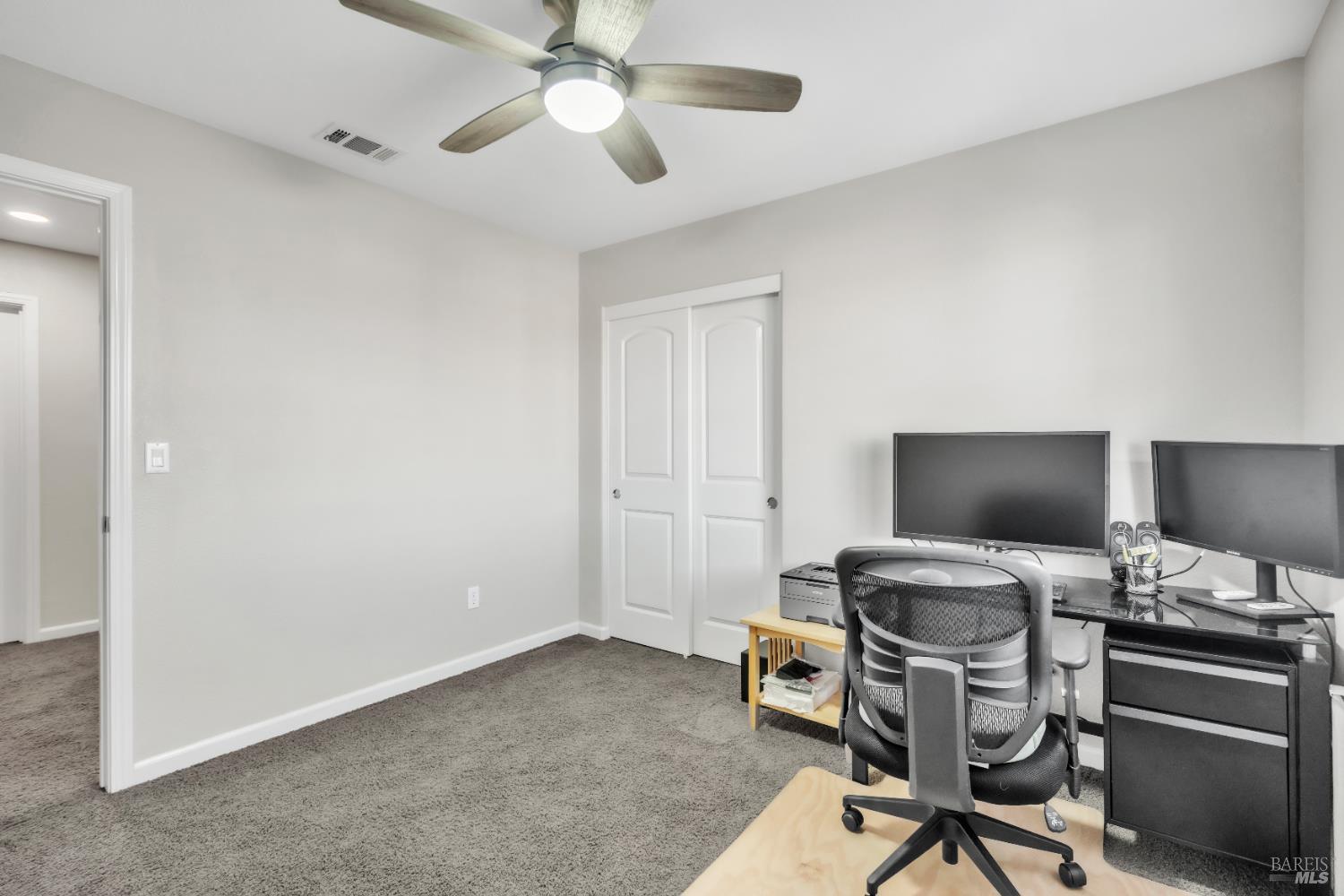 Detail Gallery Image 29 of 51 For 2042 Hamstead Ct, Vacaville,  CA 95687 - 5 Beds | 2/1 Baths