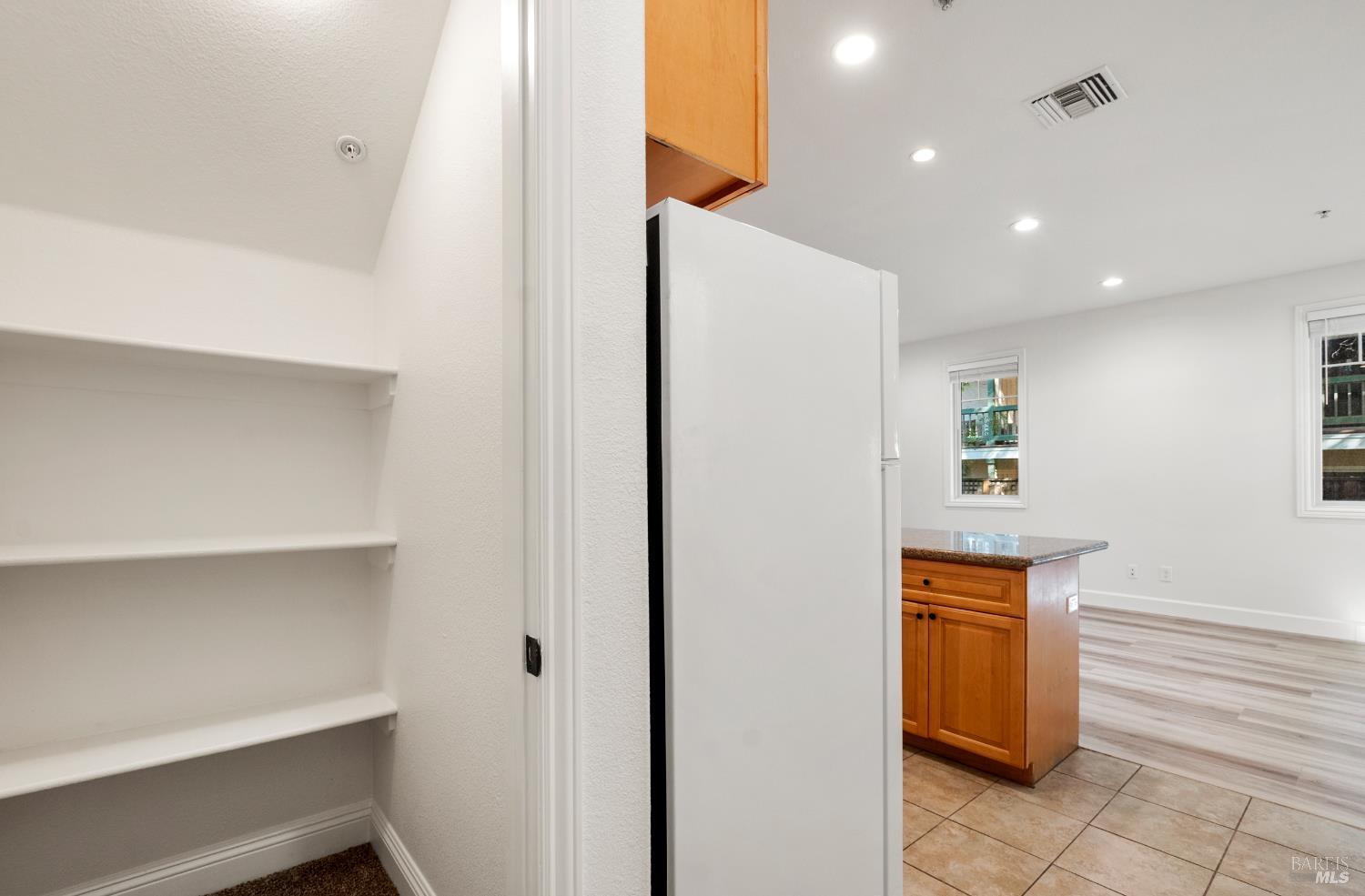 Detail Gallery Image 14 of 34 For 256 Rosebud Ln, Napa,  CA 94574 - – Beds | – Baths