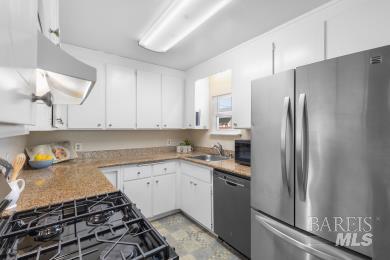 Detail Gallery Image 10 of 29 For 1412 Hawaii St, Fairfield,  CA 94533 - 3 Beds | 2 Baths