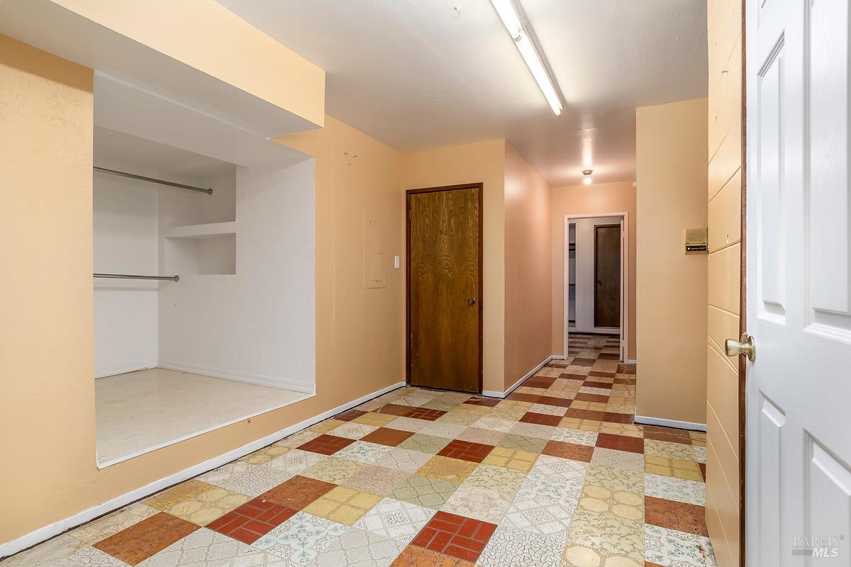 Detail Gallery Image 31 of 35 For 66 Martinez Ct, Novato,  CA 94945 - 4 Beds | 3/1 Baths