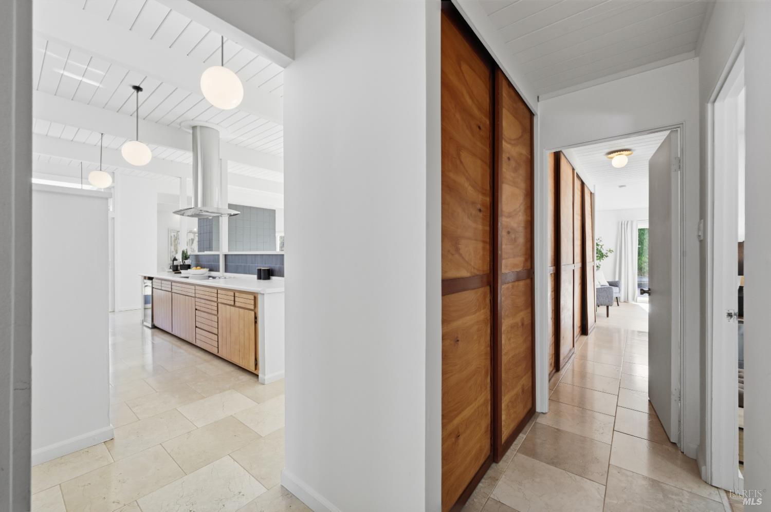 Detail Gallery Image 27 of 58 For 711 Montecillo Rd, San Rafael,  CA 94903 - 4 Beds | 2 Baths