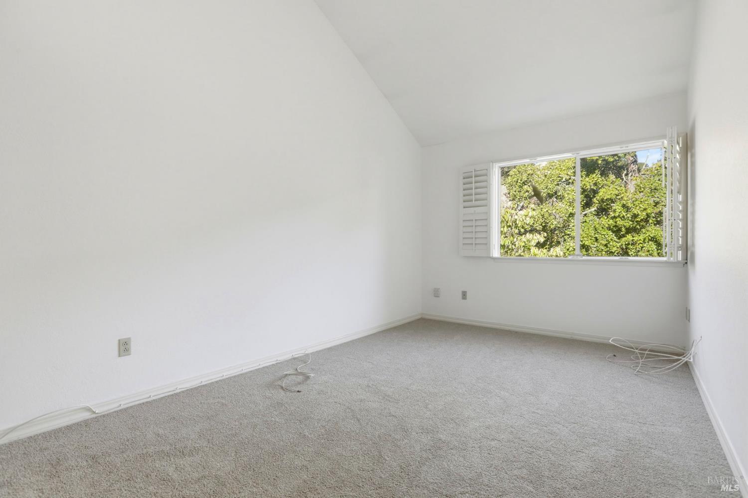 Detail Gallery Image 23 of 41 For 380 Sunset Way, Mill Valley,  CA 94941 - 3 Beds | 2/1 Baths