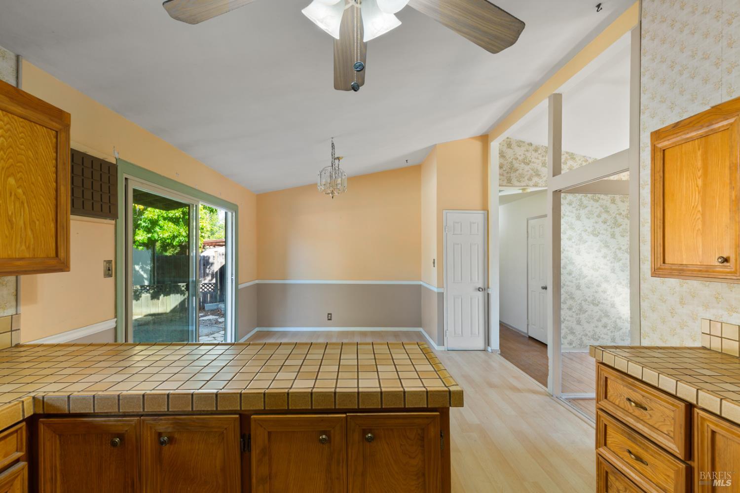 Detail Gallery Image 7 of 22 For 1121 N P St, Livermore,  CA 94551 - 3 Beds | 2 Baths