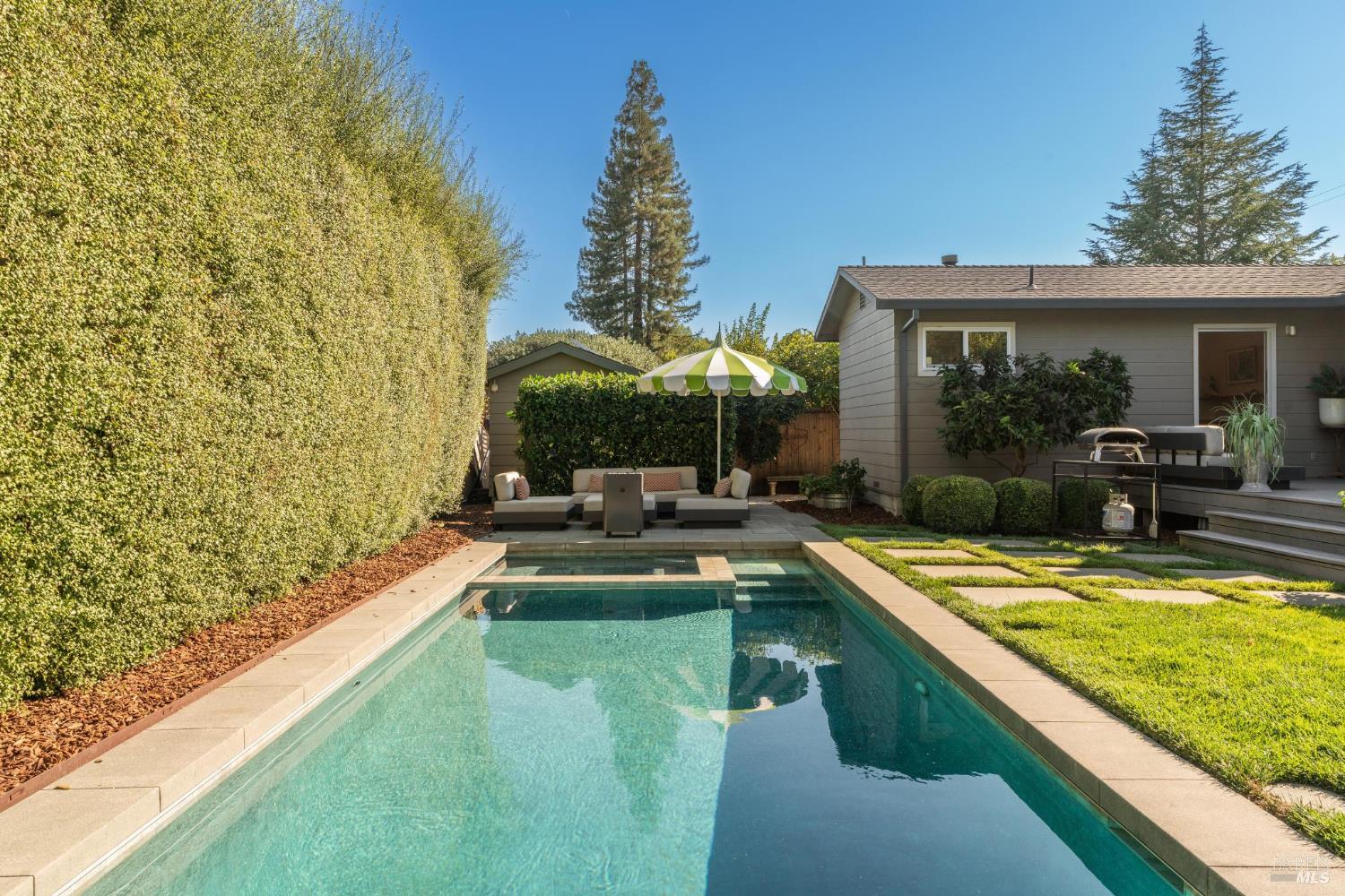 Detail Gallery Image 23 of 50 For 804 Josephine Ln, Healdsburg,  CA 95448 - 3 Beds | 2 Baths