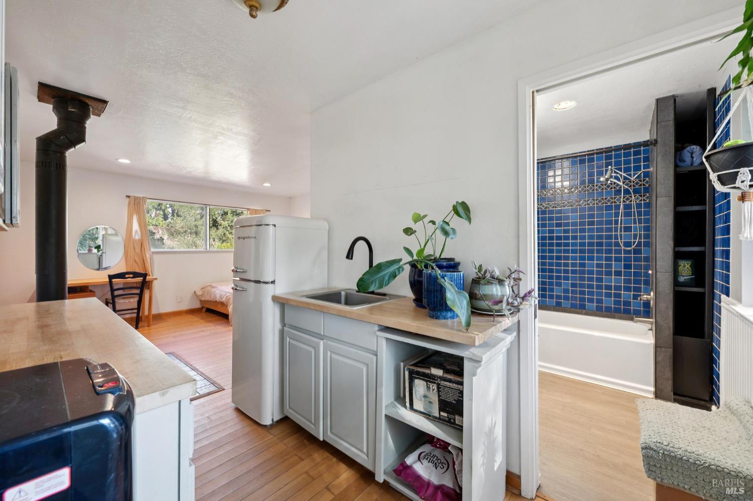 Detail Gallery Image 40 of 66 For 497 Pleasant Hill Rd, Sebastopol,  CA 95472 - 3 Beds | 2/1 Baths