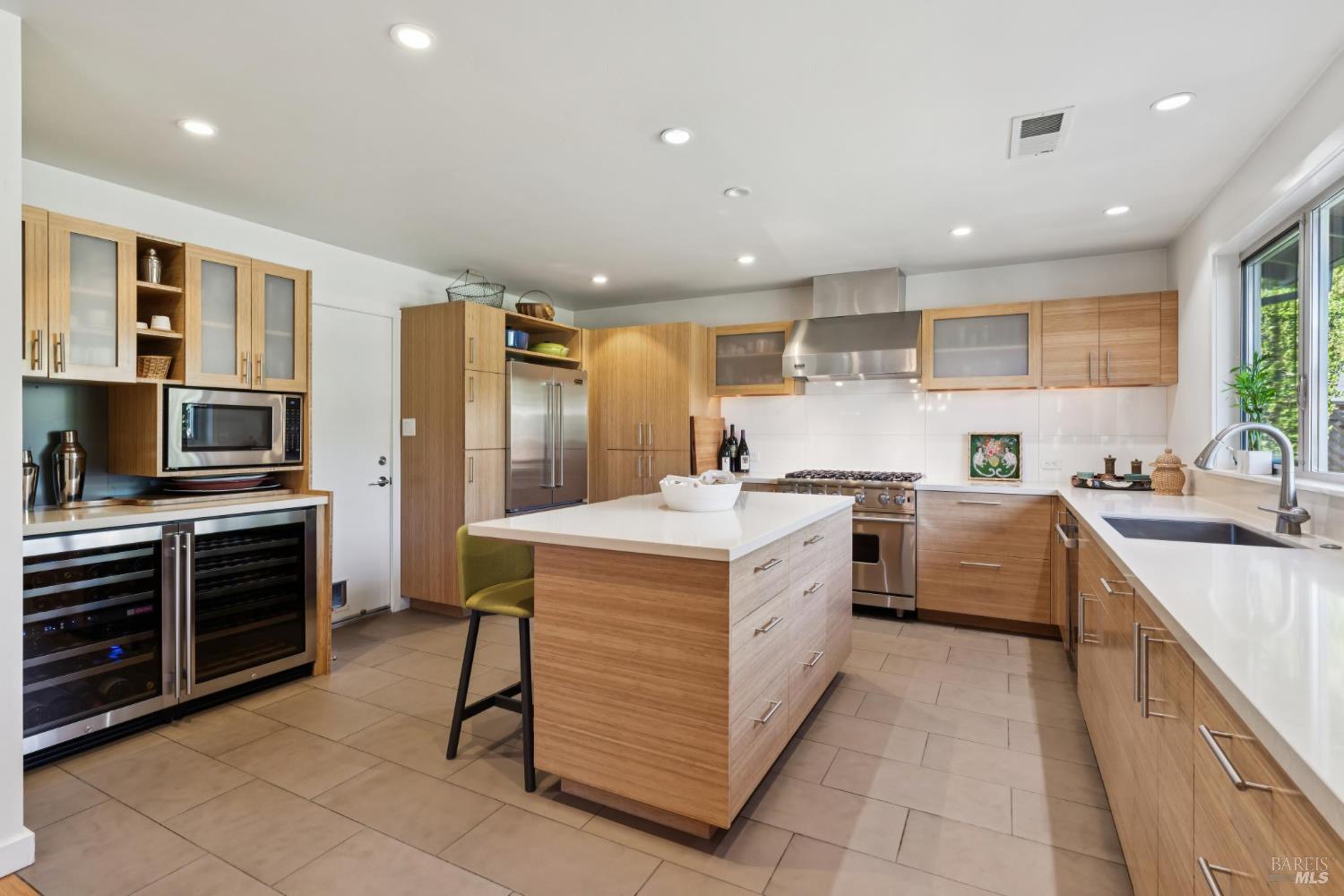 Detail Gallery Image 16 of 50 For 804 Josephine Ln, Healdsburg,  CA 95448 - 3 Beds | 2 Baths