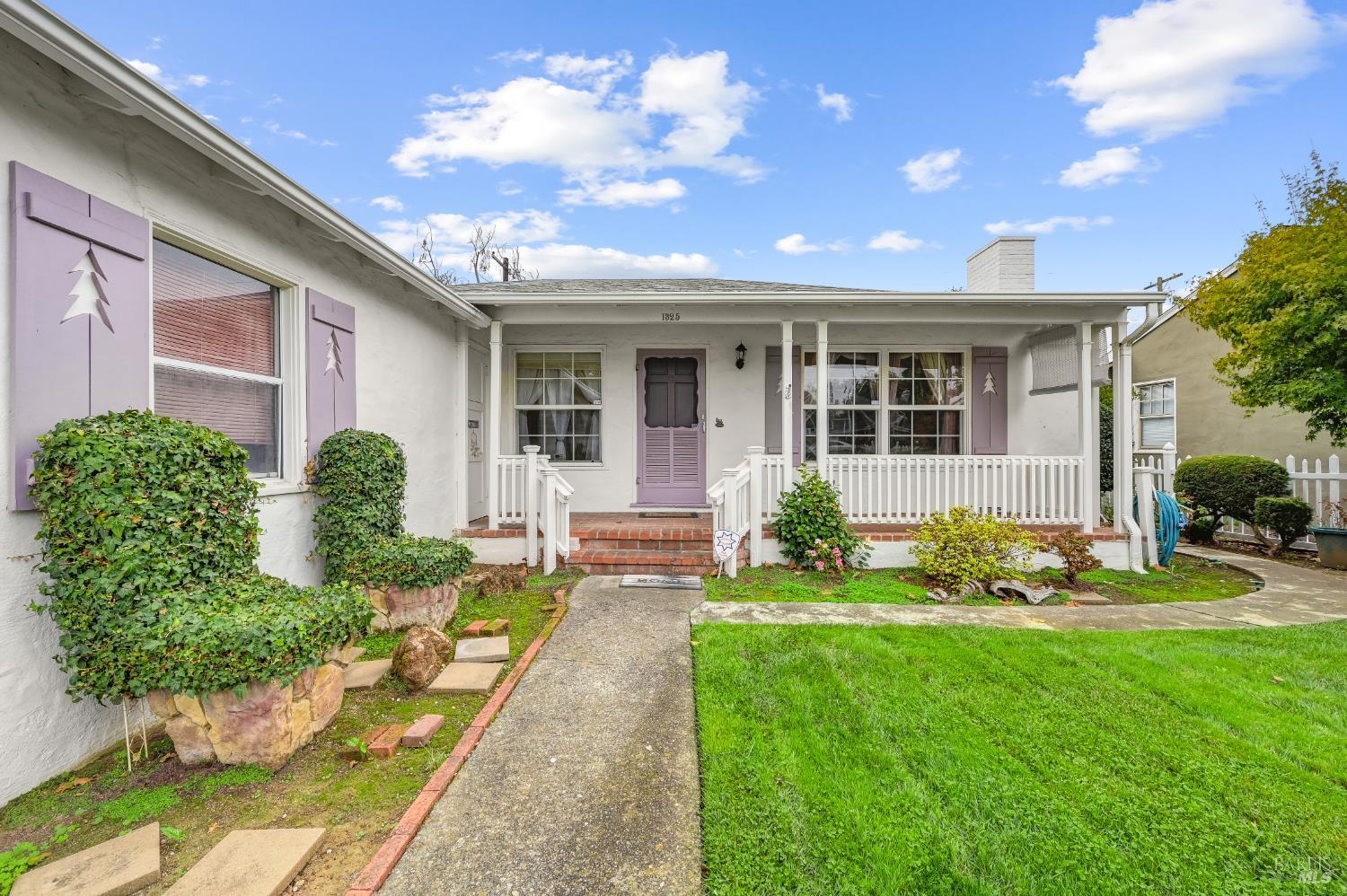 Detail Gallery Image 2 of 33 For 1325 Nebraska St, Vallejo,  CA 94590 - 3 Beds | 2 Baths