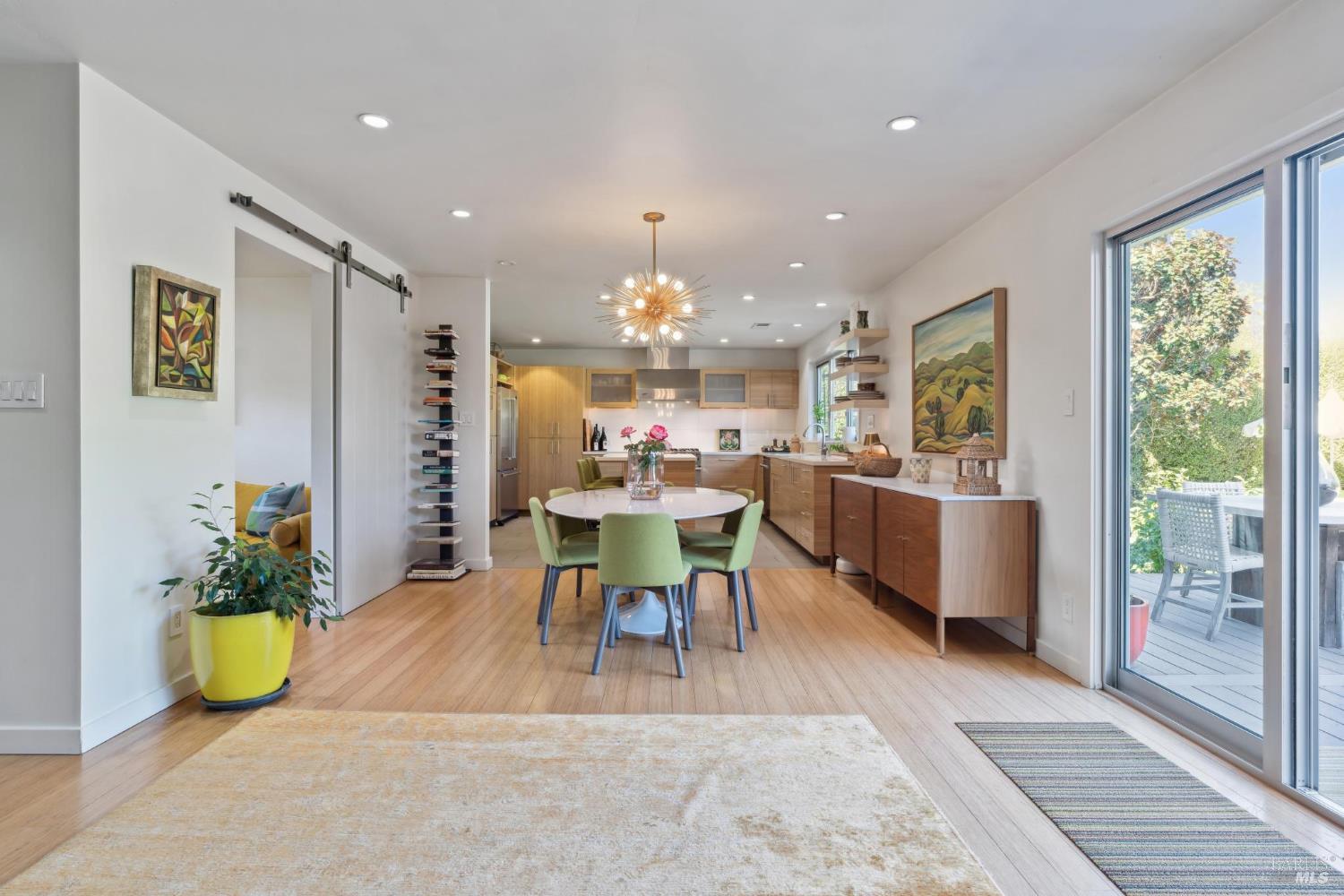 Detail Gallery Image 8 of 50 For 804 Josephine Ln, Healdsburg,  CA 95448 - 3 Beds | 2 Baths