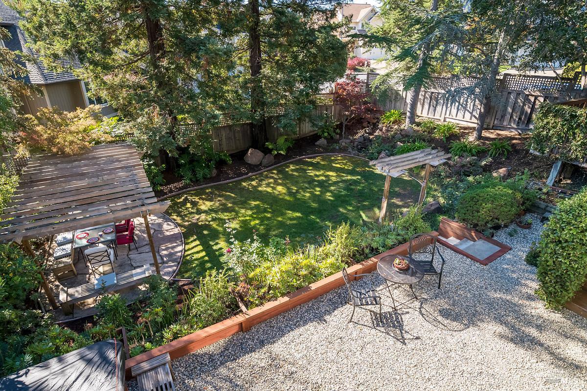 Detail Gallery Image 23 of 53 For 215 San Ramon Way, Novato,  CA 94945 - 4 Beds | 2/1 Baths