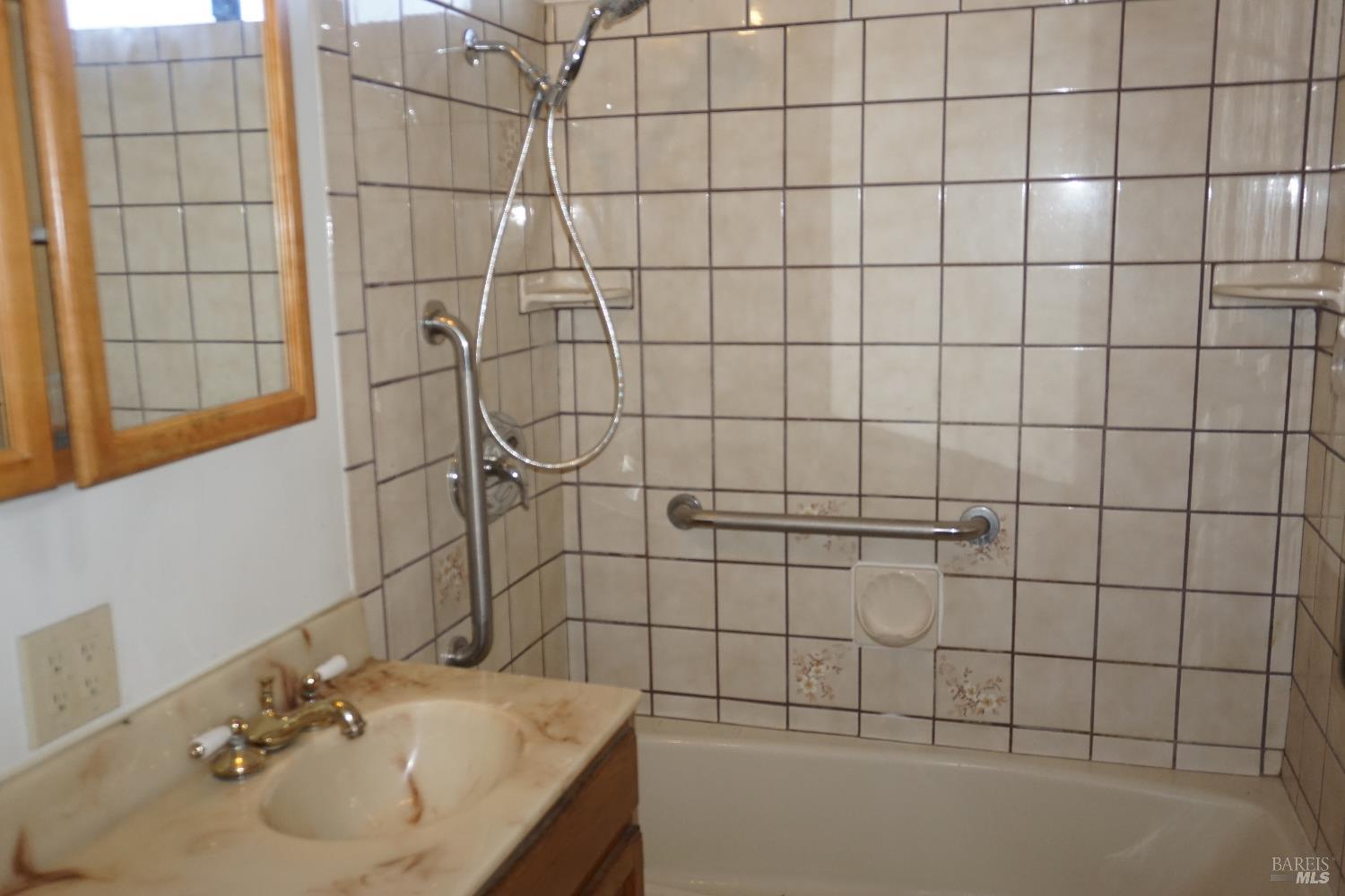 Detail Gallery Image 10 of 23 For 795 Rosewood Ave, Vallejo,  CA 94591 - 3 Beds | 1/1 Baths