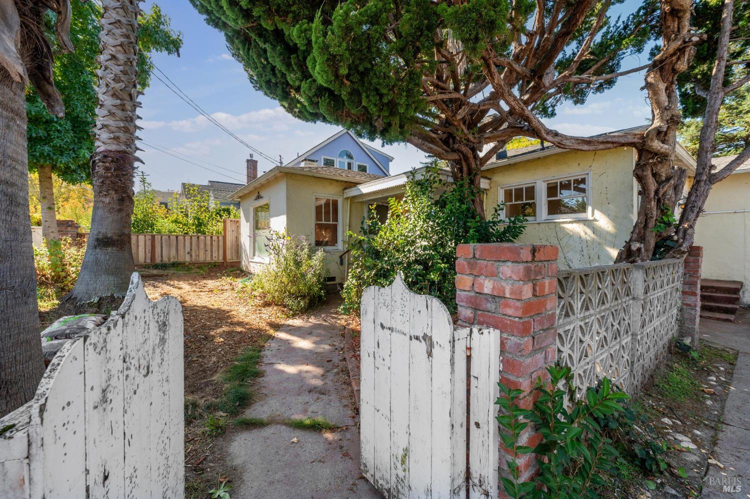 Detail Gallery Image 8 of 48 For 618 Galland St, Petaluma,  CA 94952 - 2 Beds | 1 Baths