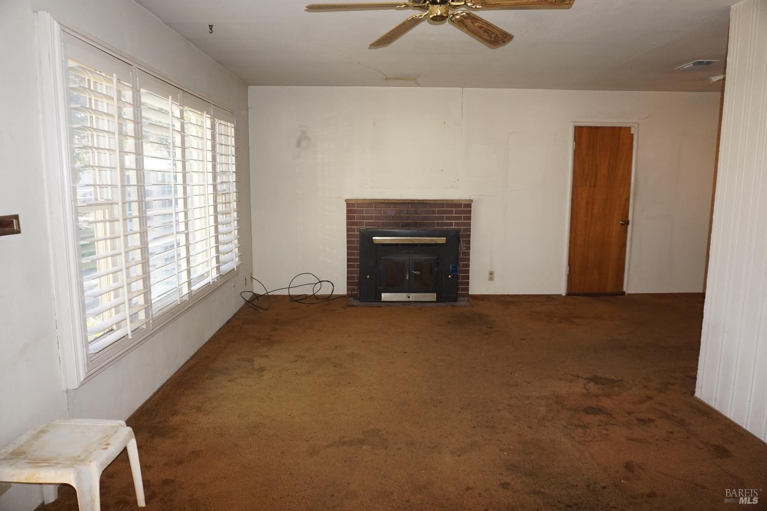 Detail Gallery Image 4 of 23 For 795 Rosewood Ave, Vallejo,  CA 94591 - 3 Beds | 1/1 Baths