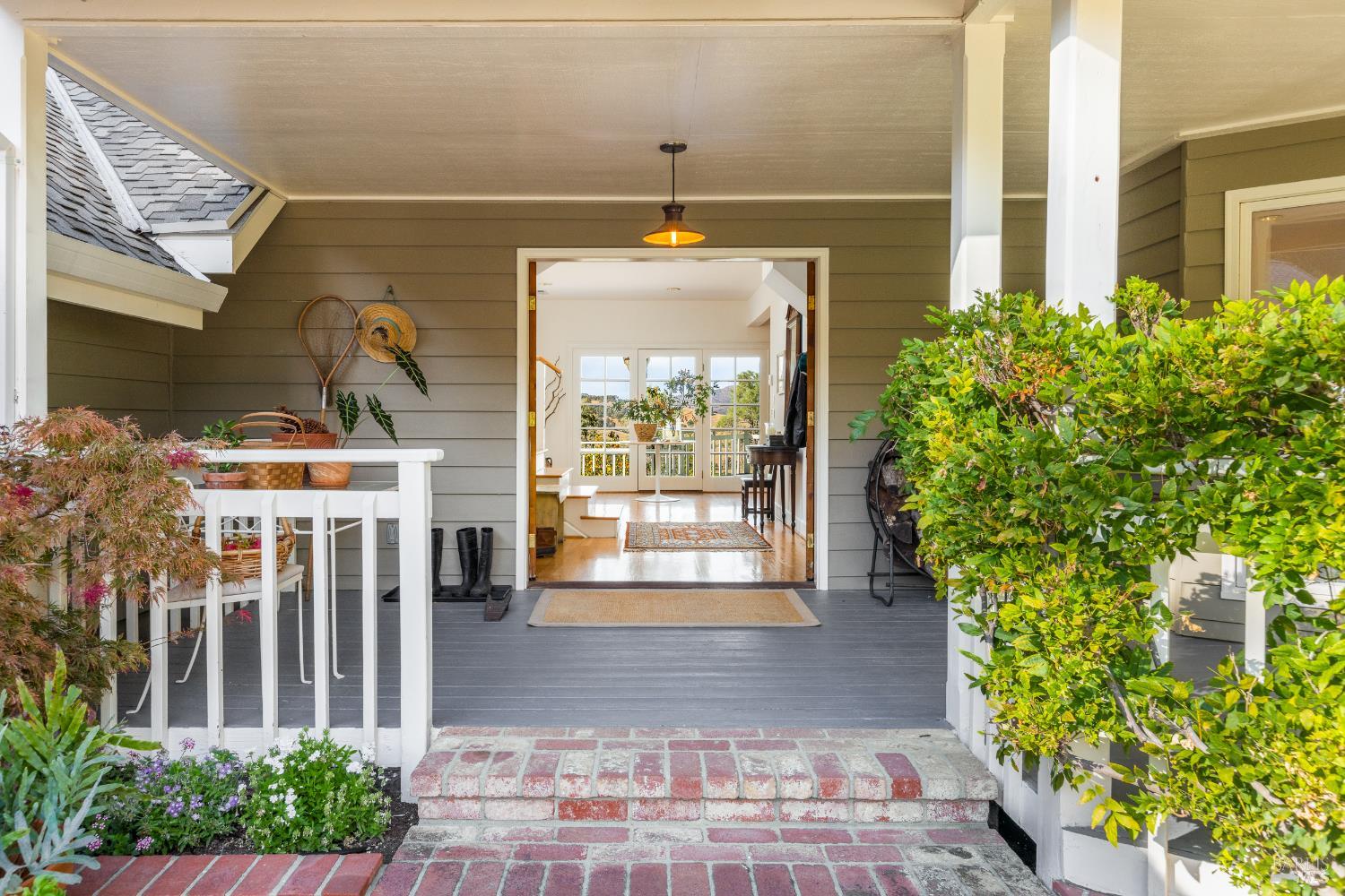 Detail Gallery Image 3 of 31 For 1760 Howell Mountain Rd, Angwin,  CA 94508 - 3 Beds | 2 Baths