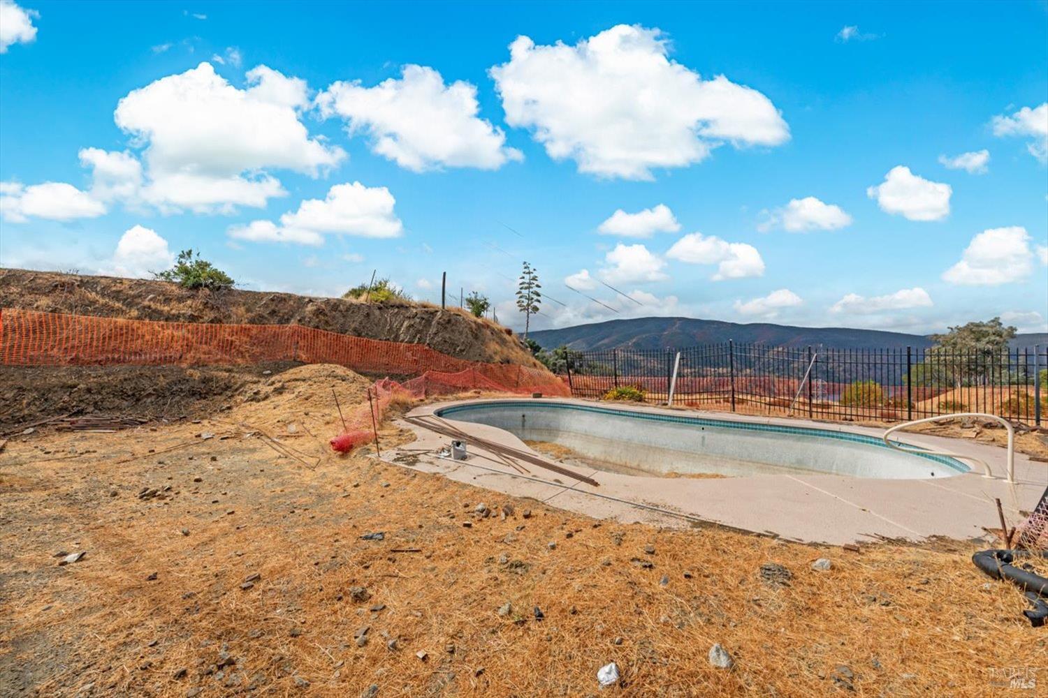 Detail Gallery Image 23 of 26 For 1061 Rimrock Dr, Napa,  CA 94558 - – Beds | – Baths